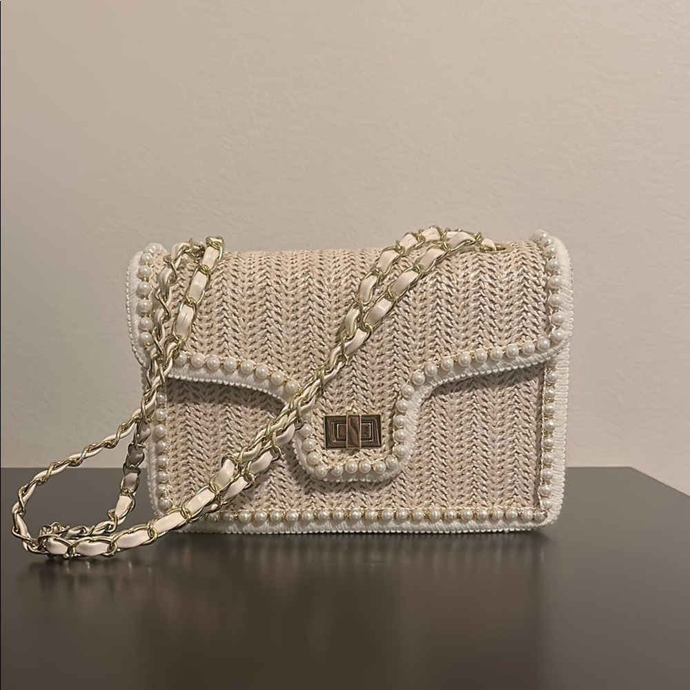 Luxurious Cream and Gold Crossbody Bag with Textured Fabric